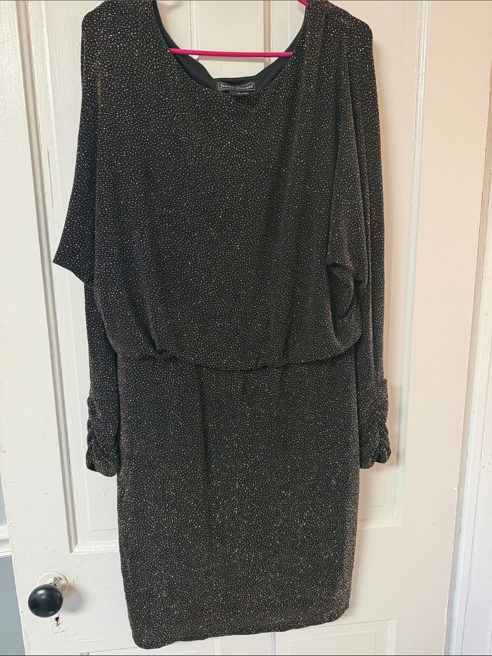 Jessica Howard - Sparkle Long Sleeve Cocktail Dress - Black and Gold